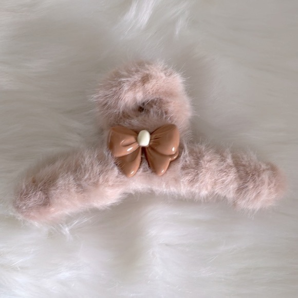 NWT - Hair clips (2pk) - Picture 3 of 8